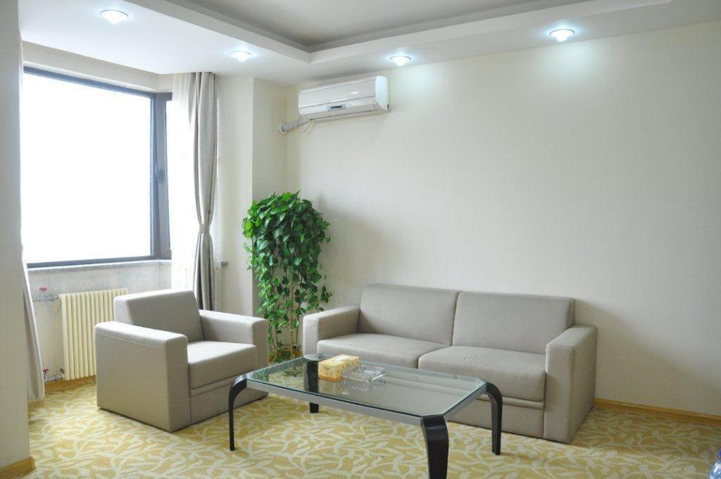 Super 8 Hotel Qingdao Railway Station Gui Zhou Road Eksteriør bilde